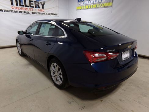 Used 2022 Chevrolet Malibu LT w/ Leather Package image 4