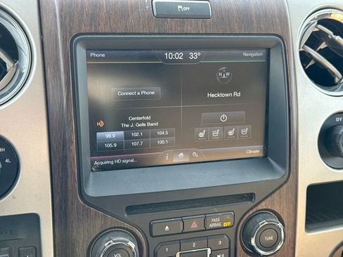 Used 2014 Ford F150 Lariat w/ Equipment Group 502A Luxury image 29