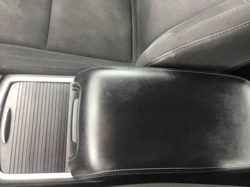 Used 2019 Dodge Charger SXT RWD image 19