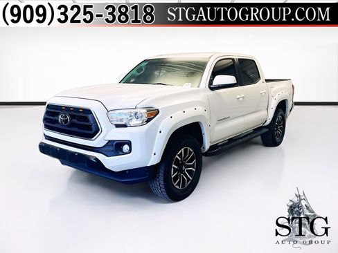 Used 2020 Toyota Tacoma SR5 image 1