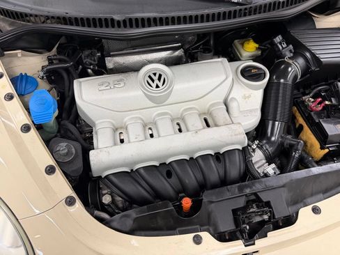 Used 2006 Volkswagen Beetle Coupe w/ Package 1 FWD image 26