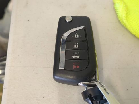 Used 2020 Toyota Corolla SE image 31