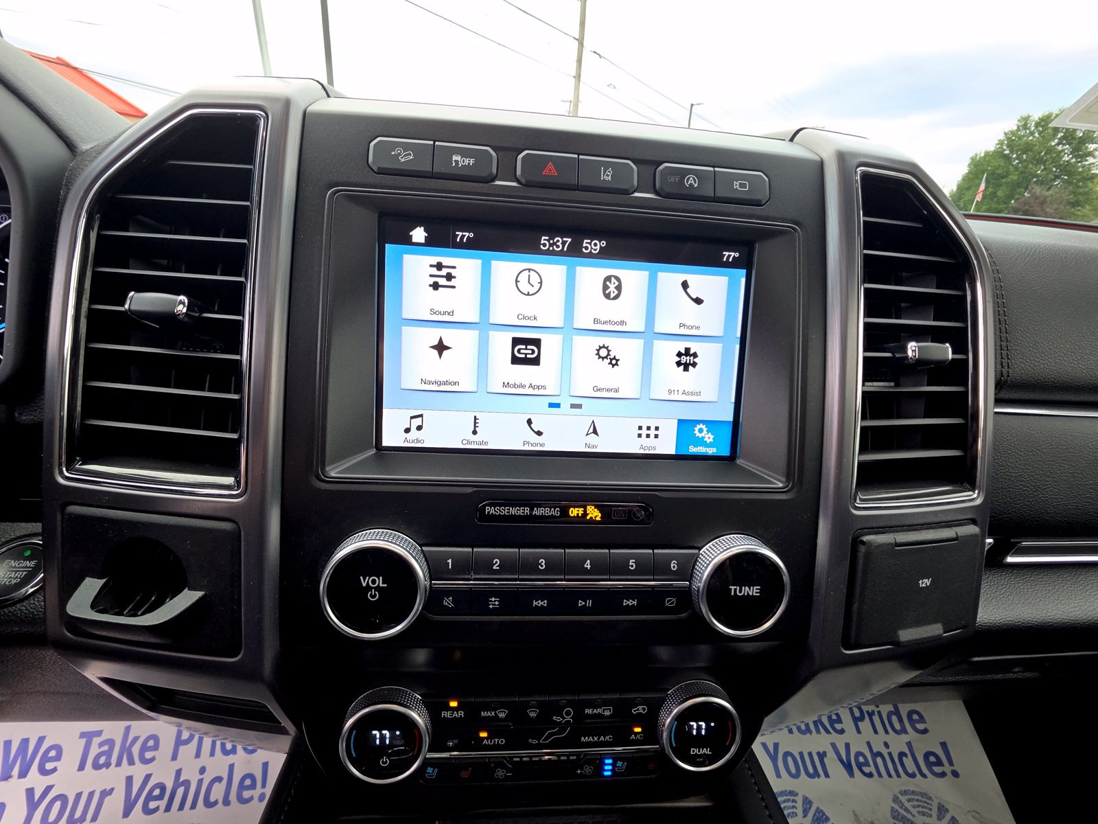 Used 2019 Ford Expedition Platinum AWD/4WD image 18