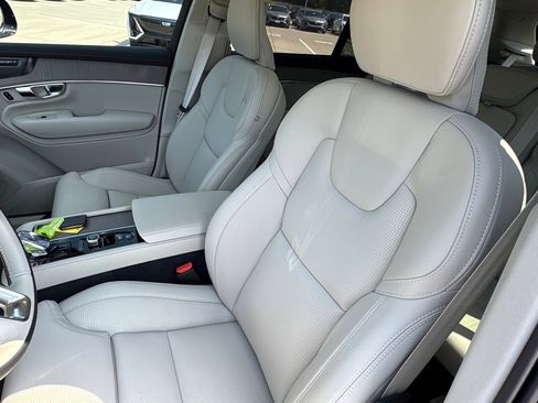 New 2026 Volvo XC90 B6 Ultra w/ Protection Package Premier image 19