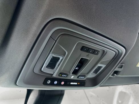 Used 2019 Chevrolet Silverado 1500 LTZ w/ LTZ Plus Package AWD/4WD image 33
