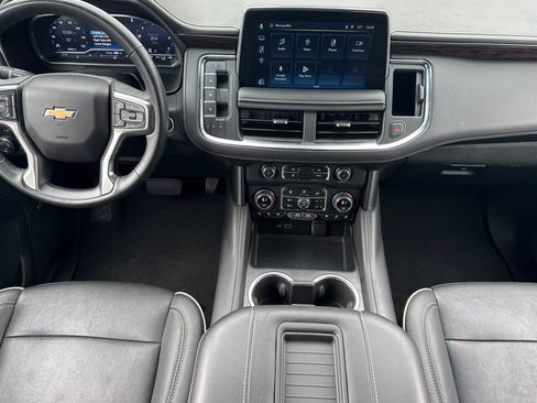 Used 2023 Chevrolet Suburban Premier AWD/4WD image 13