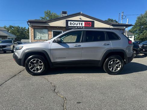 Used 2021 Jeep Cherokee Trailhawk AWD/4WD image 14