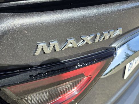 Used 2020 Nissan Maxima SR w/ Sport Mat Group FWD image 21