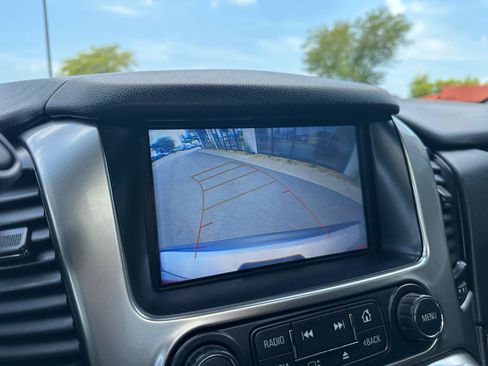 Used 2019 Chevrolet Suburban LT AWD/4WD image 13