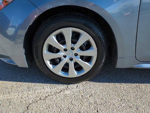 Used 2024 Toyota Corolla LE image 31
