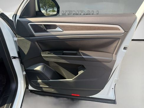 Used 2019 Volkswagen Atlas SE FWD image 33