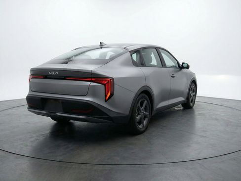 Used 2025 Kia K4 FWD image 9