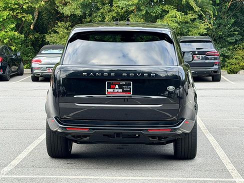 Used 2023 Land Rover Range Rover Long Wheelbase SE AWD/4WD image 6