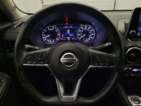 Used 2021 Nissan Sentra SV image 22