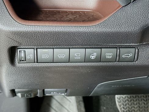 Used 2025 Toyota RAV4 Limited w/ Advanced Technology Package image 17