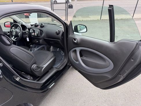 Used 2017 smart fortwo electric drive image 36