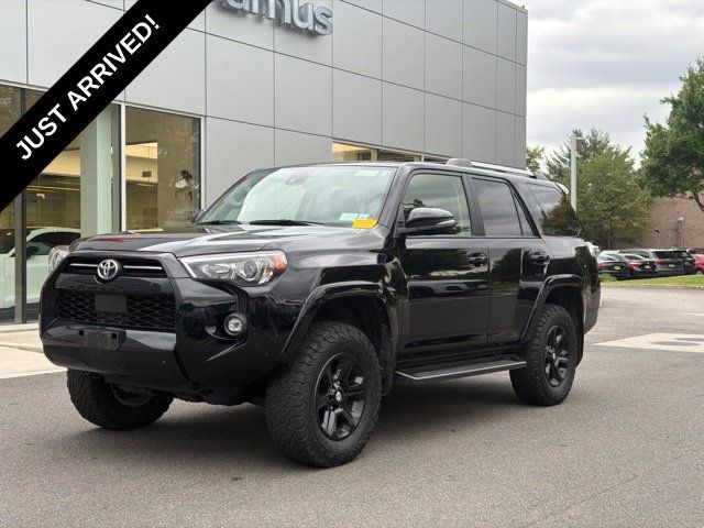 Used 2023 Toyota 4Runner SR5 Premium w/ Moonroof Package AWD/4WD image 1