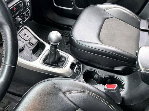 Used 2018 Jeep Compass Latitude w/ Popular Equipment Group image 13