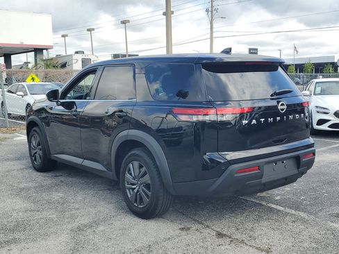 Used 2022 Nissan Pathfinder S FWD image 7
