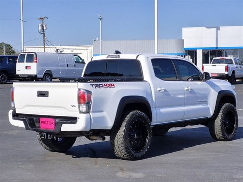 Used 2023 Toyota Tacoma TRD Off-Road w/ TRD Premium Off Road Package image 6