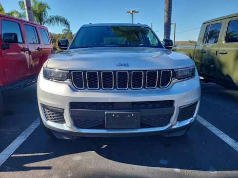 Used 2021 Jeep Grand Cherokee L Limited w/ Trailer Tow Group (B) image 2