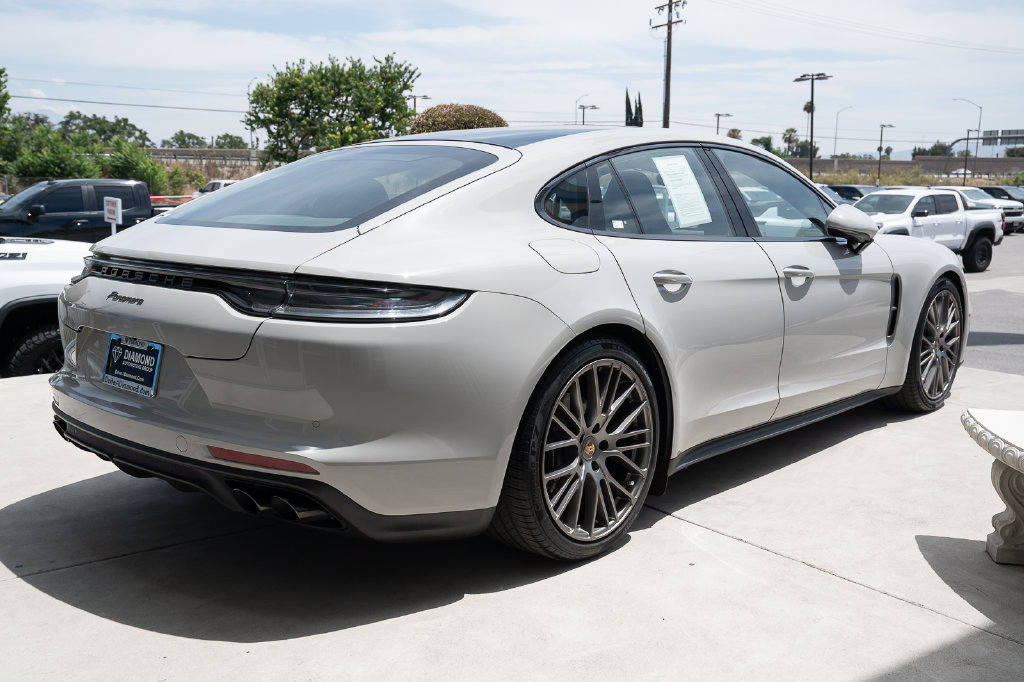Used 2023 Porsche Panamera Platinum Edition RWD image 4