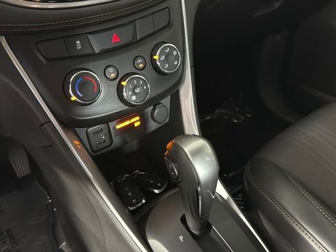 Certified 2021 Chevrolet Trax LT w/ Sport Edition image 21