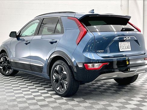 Used 2025 Kia Niro Wind image 9