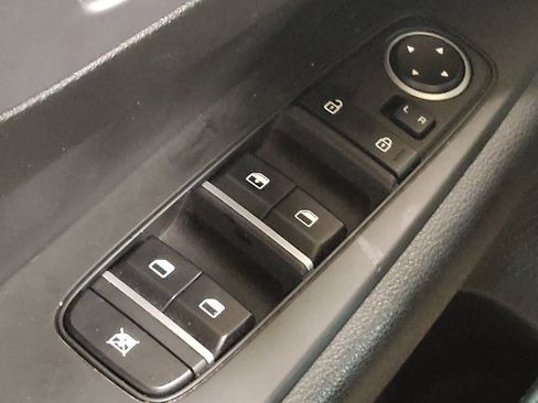 Used 2023 Kia Forte LXS image 27