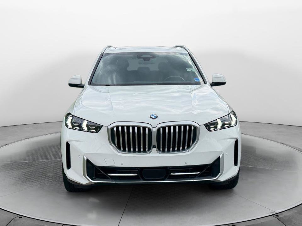 Used 2026 BMW X5 xDrive40i AWD/4WD image 2