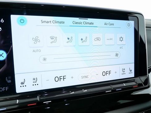 Certified 2025 Volkswagen Atlas Cross Sport SEL image 14