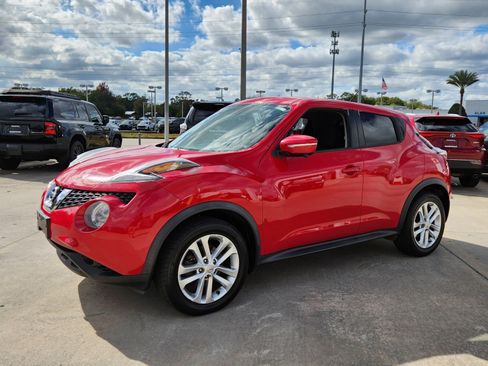 Used 2015 Nissan Juke SV w/ Technology Package image 3