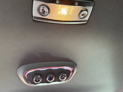 Used 2020 Dodge Durango R/T image 36