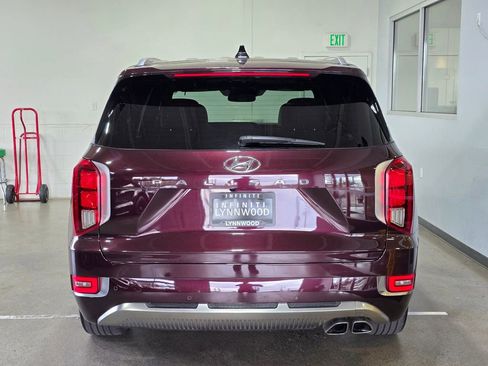 Used 2022 Hyundai Palisade Calligraphy image 5