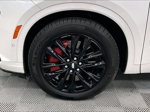 Used 2024 Cadillac XT6 Sport w/ Technology Package AWD/4WD image 10