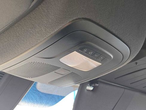 Used 2025 Mercedes-Benz Sprinter 2500 image 37