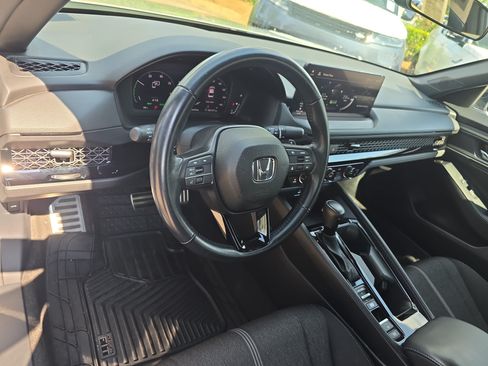 Used 2024 Honda Accord Sport image 15