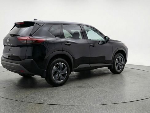 Used 2025 Nissan Rogue SV image 9