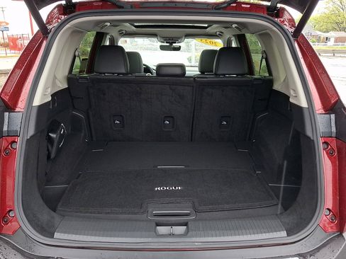 Certified 2023 Nissan Rogue Platinum w/ Platinum Premium Package AWD/4WD image 32