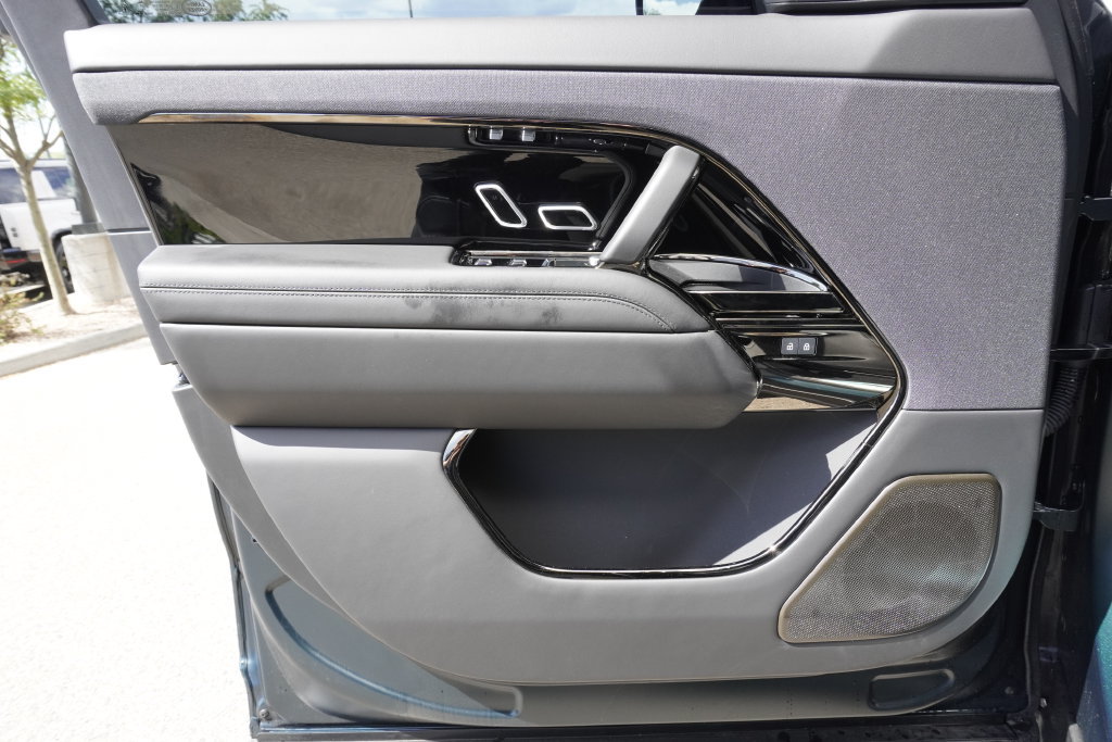 New 2026 Land Rover Range Rover Sport SV AWD/4WD image 17