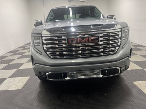 Used 2025 GMC Sierra 1500 Denali w/ Denali Reserve Package image 7