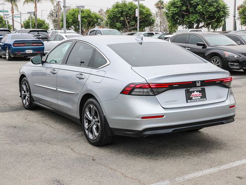 Certified 2023 Honda Accord EX image 8