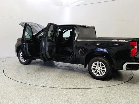 Used 2023 Chevrolet Silverado 1500 LT image 11