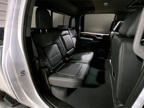 New 2026 GMC Sierra 2500 Denali w/ Denali Reserve Package image 13