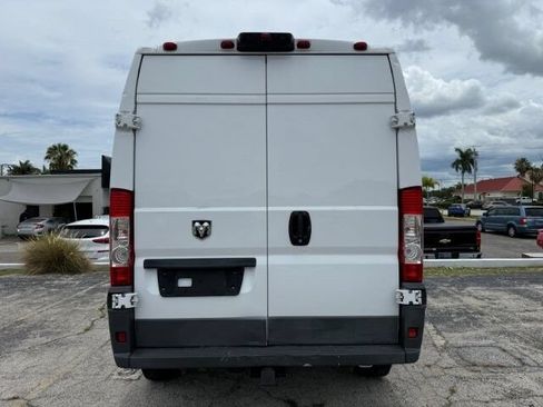 Used 2018 RAM ProMaster 2500 w/ Mopar Trailer Tow Group FWD image 4