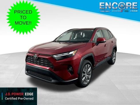 Used 2022 Toyota RAV4 XLE Premium image 1