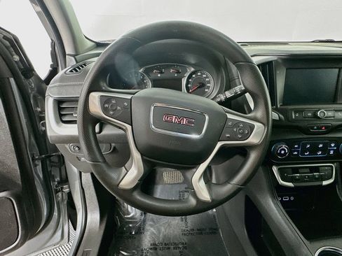 Used 2024 GMC Terrain SLE FWD image 15