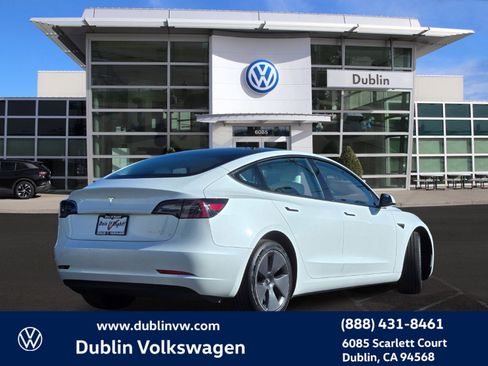 Used 2023 Tesla Model 3 Long Range image 4