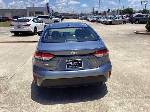 Used 2026 Toyota Corolla LE FWD image 6