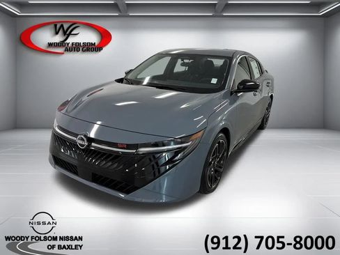 New 2026 Nissan Sentra SR w/ Floor Mat Package FWD image 1